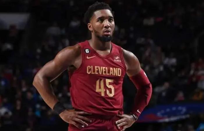  米切尔40分骑士加时力克尼克斯  
